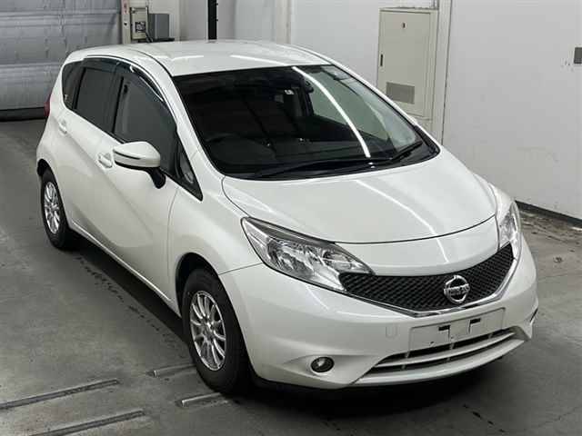 10040 NISSAN NOTE E12 2016 г. (MIRIVE Saitama)