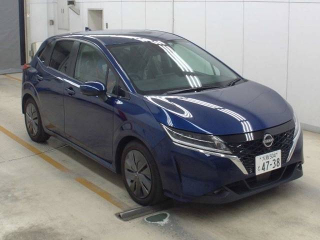 1018 NISSAN NOTE E13 2021 г. (NAA Osaka)