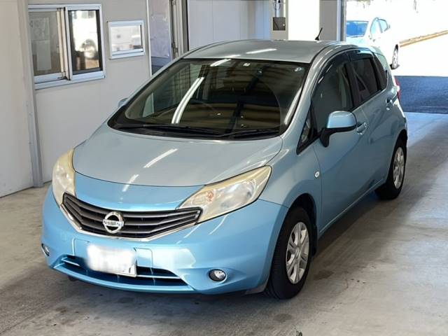 1053 NISSAN NOTE E12 2013 г. (KCAA Minami Kyushu)