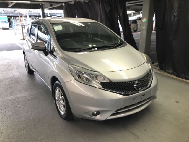 1069 NISSAN NOTE E12 2015 г. (NISSAN Osaka)