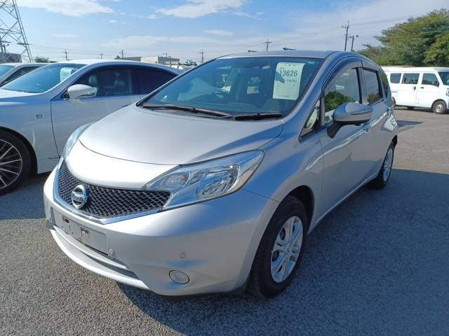 13626 NISSAN NOTE E12 2016 г. (LUM Tokyo Nyusatsu)