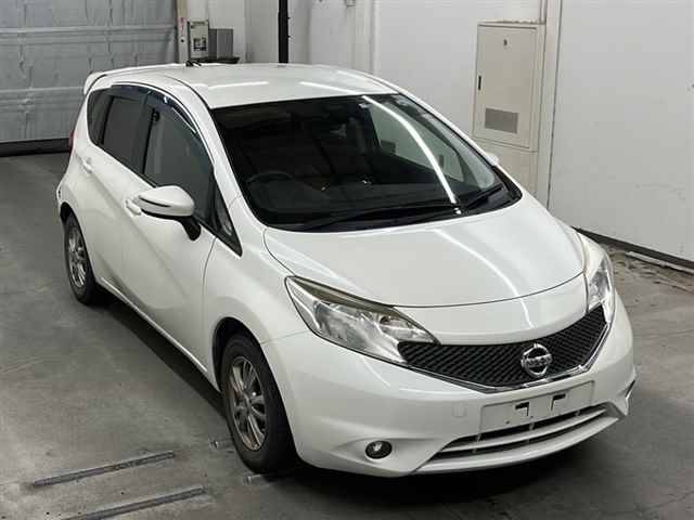 20101 NISSAN NOTE E12 2015 г. (MIRIVE Saitama)