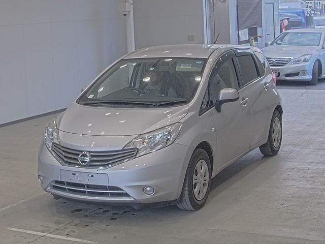 20250 NISSAN NOTE E12 2013 г. (ARAI Oyama VT)