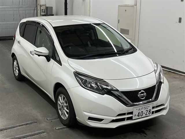 30016 NISSAN NOTE E12 2016 г. (MIRIVE Saitama)