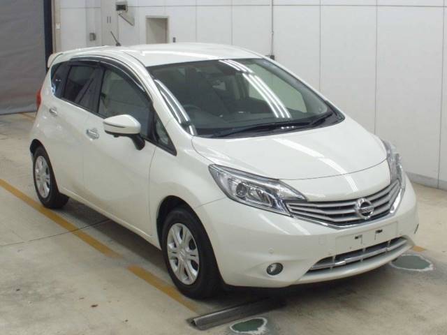 33 NISSAN NOTE E12 2014 г. (NAA Osaka)