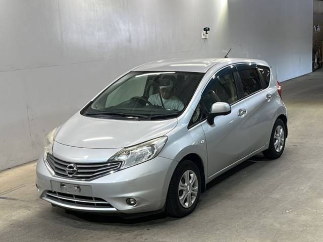 379 NISSAN NOTE E12 2013 г. (KCAA Fukuoka)