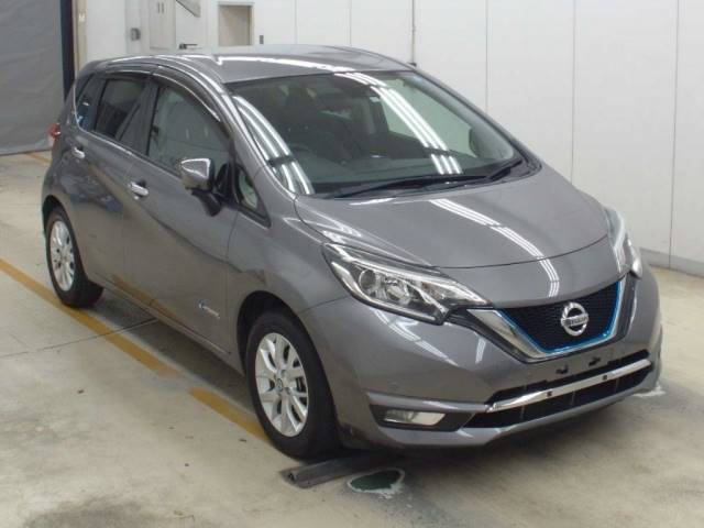 40 NISSAN NOTE HE12 2018 г. (NAA Osaka)