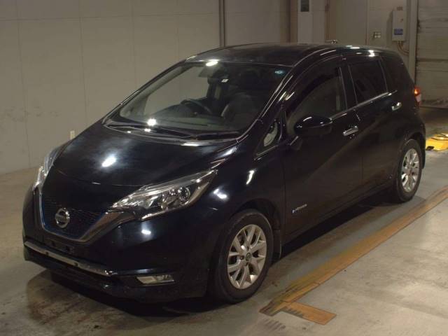 4305 NISSAN NOTE HE12 2018 г. (TAA Kyushu)