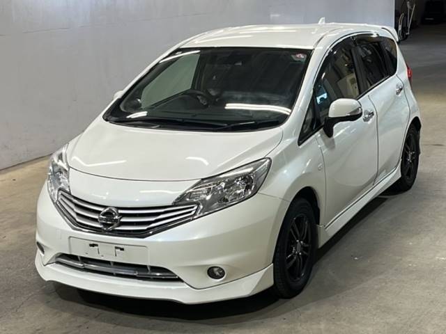 466 NISSAN NOTE E12 2014 г. (KCAA Fukuoka)