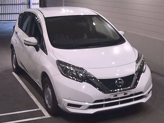 6040 NISSAN NOTE NE12 2018 г. (SAA Sapporo)