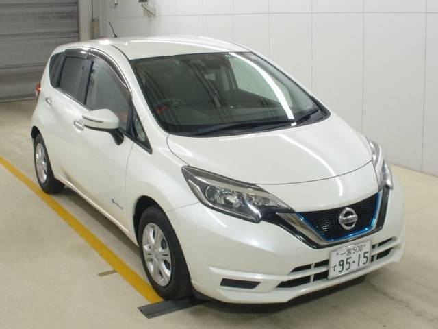 6571 NISSAN NOTE HE12 2017 г. (NAA Nagoya)