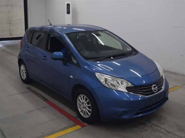 70034 NISSAN NOTE E12 2014 г. (MIRIVE Osaka)