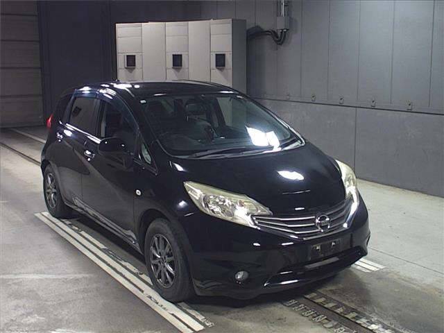 70443 NISSAN NOTE E12 2012 г. (JU Gifu)