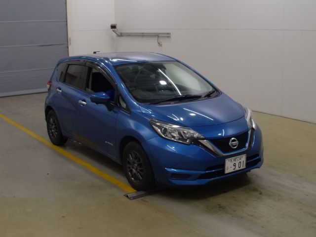 4 NISSAN NOTE HE12 2017 г. (NAA Tokyo)