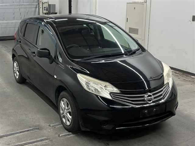 90428 NISSAN NOTE E12 2013 г. (MIRIVE Saitama)