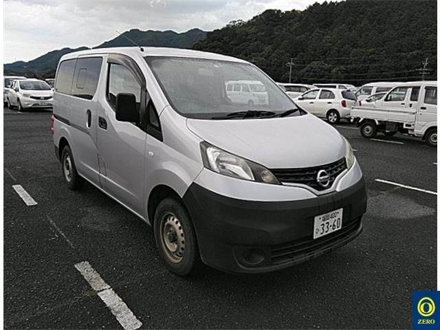 423 NISSAN NV200 VM20 2015 г. (ZERO Hakata)