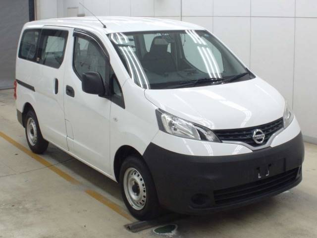 8501 NISSAN NV200 VM20 2018 г. (NAA Osaka)