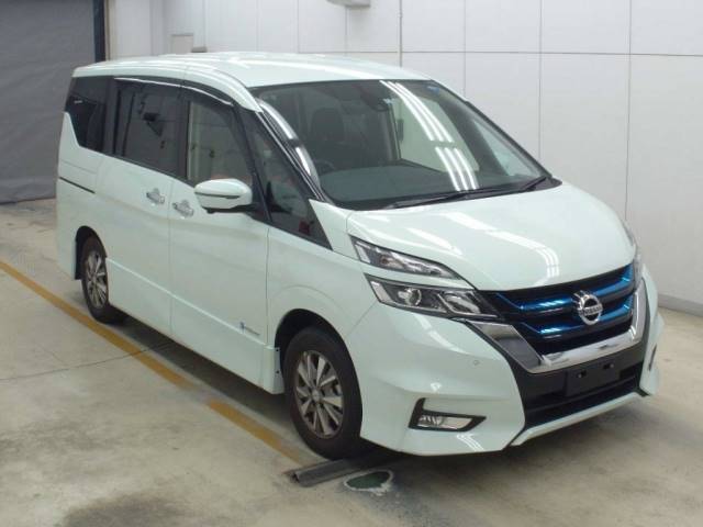 1046 NISSAN SERENA HFC27 2018 г. (NAA Osaka)