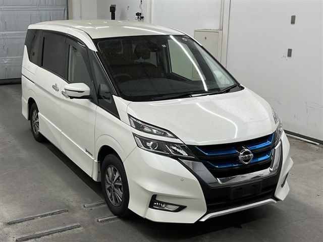 15011 NISSAN SERENA HFC27 2018 г. (MIRIVE Saitama)