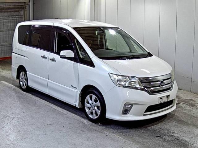 8002 NISSAN SERENA HFC26 2012 г. (LAA Shikoku)