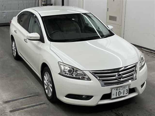 30040 NISSAN SYLPHY TB17 2013 г. (MIRIVE Saitama)