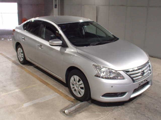 111 NISSAN SYLPHY TB17 2018 г. (JU Fukuoka)