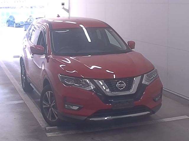 2514 NISSAN X-TRAIL NT32 2019 г. (NAA Fukuoka)