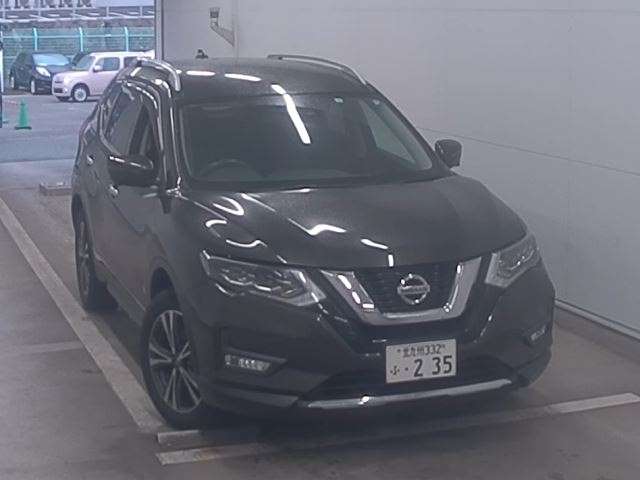 2519 NISSAN X-TRAIL T32 2019 г. (NAA Fukuoka)