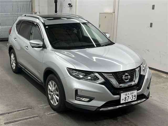 30066 NISSAN X-TRAIL HNT32 2018 г. (MIRIVE Saitama)