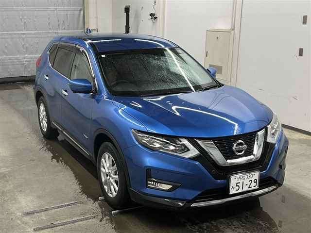 30096 NISSAN X-TRAIL HT32 2018 г. (MIRIVE Saitama)