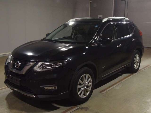 50064 NISSAN X-TRAIL HT32 2017 г. (TAA Hyogo)