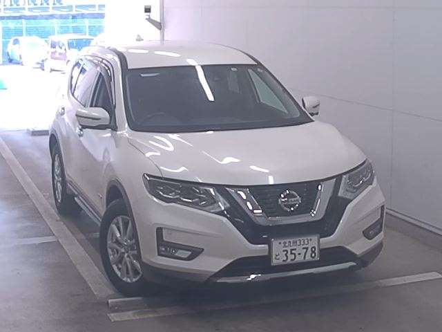 6011 NISSAN X-TRAIL HT32 2017 г. (NAA Fukuoka)