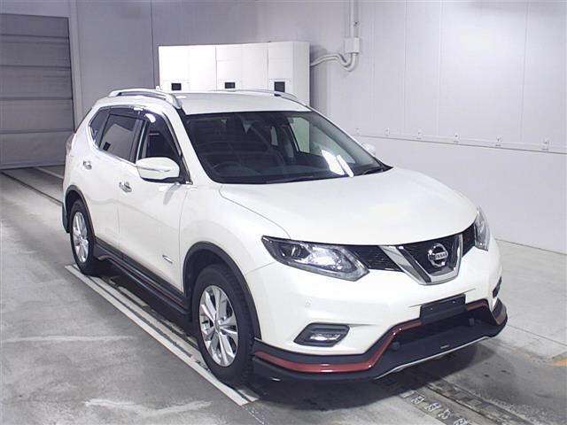 8157 NISSAN X-TRAIL HT32 2017 г. (JU Gifu)