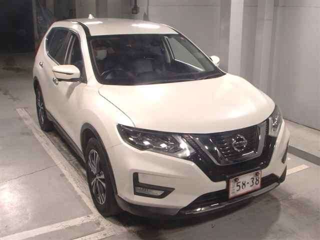 8216 NISSAN X-TRAIL NT32 2019 г. (JU Tokyo)