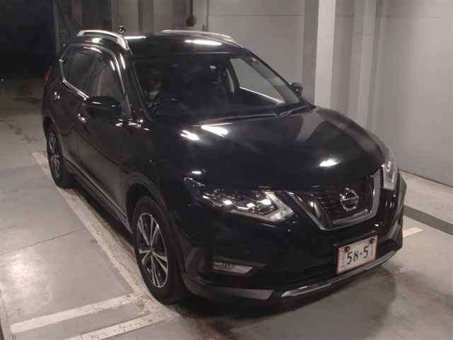 8228 NISSAN X-TRAIL NT32 2019 г. (JU Tokyo)