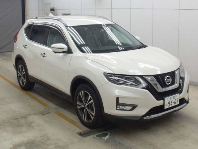 1033 NISSAN X-TRAIL NT32 2019 г. (NAA Osaka)