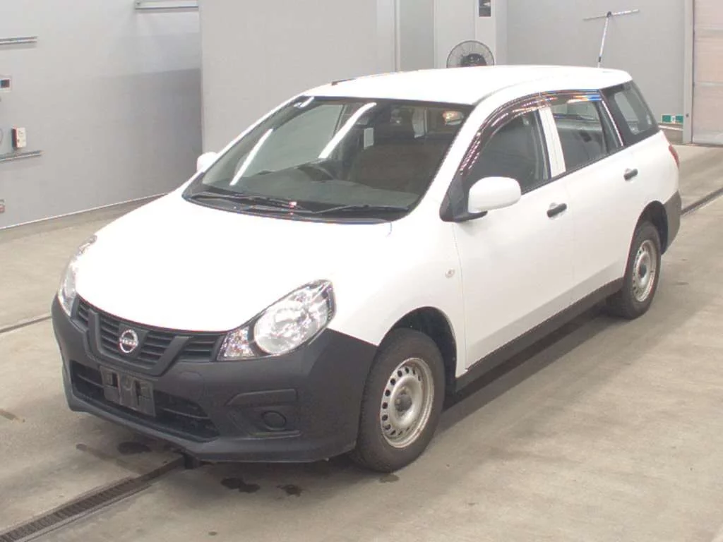 Nissan AD VZNY12 2021