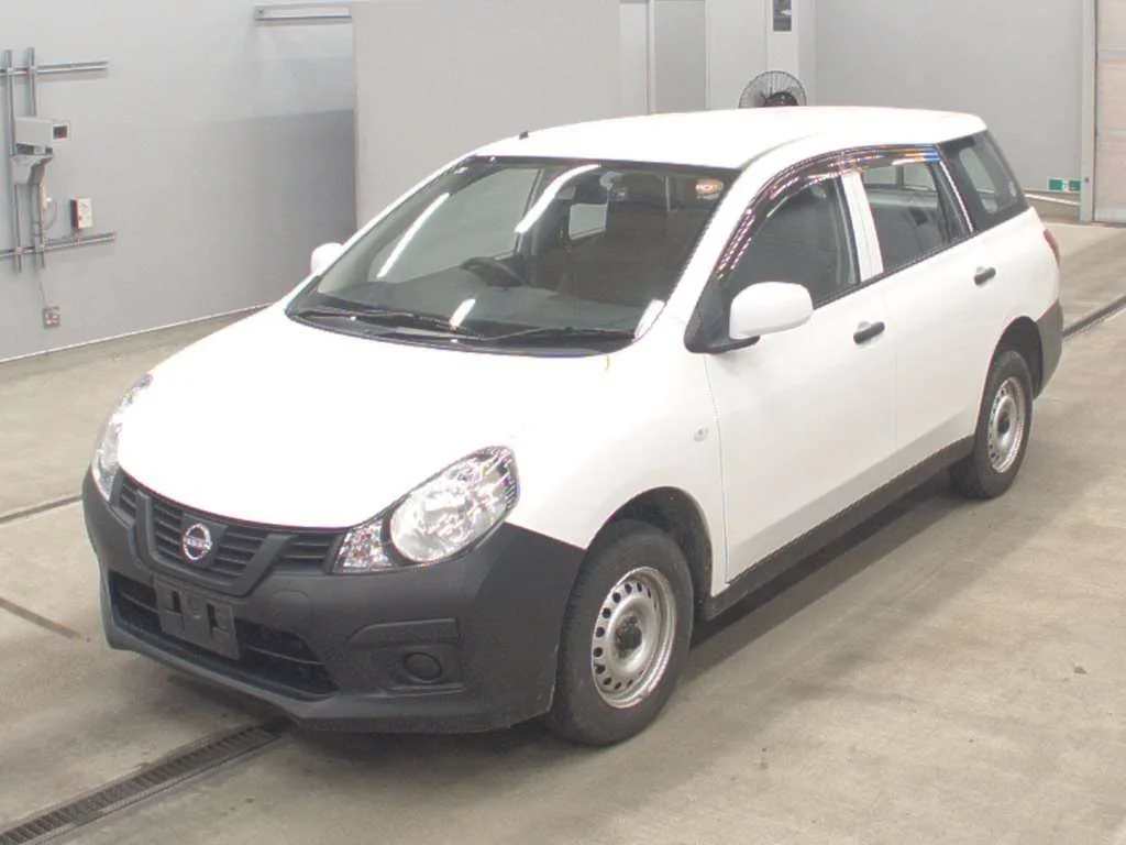 Nissan AD VZNY12 2021
