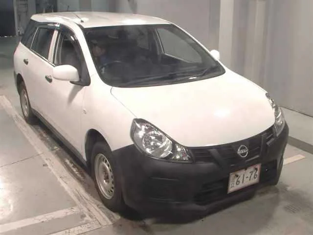 Nissan AD VZNY12 2023