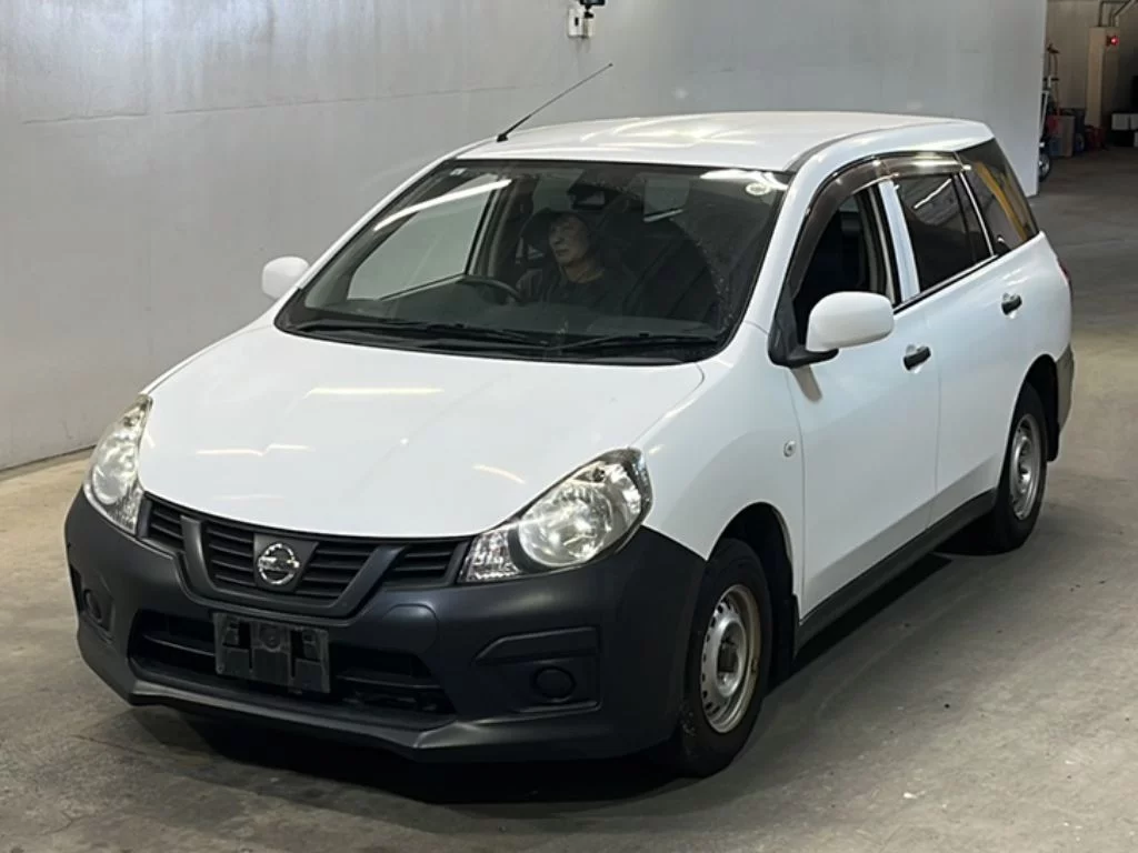 Nissan AD VY12 2018