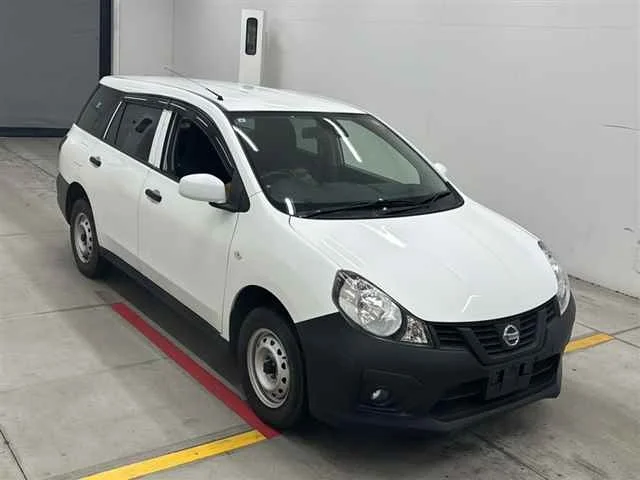Nissan AD VZNY12 2020