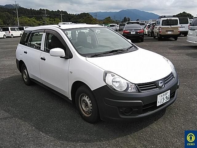 31 Nissan Ad VY12 2016 г. (ZERO Hakata)