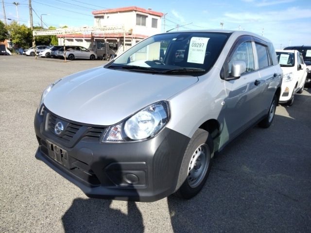 9297 Nissan Ad VZNY12 2019 г. (LUM Kobe Nyusatsu)