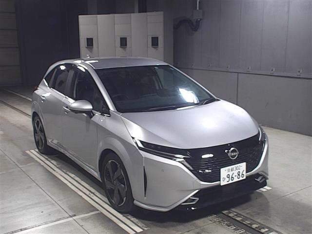 7303 Nissan Aura FE13 2021 г. (JU Gifu)