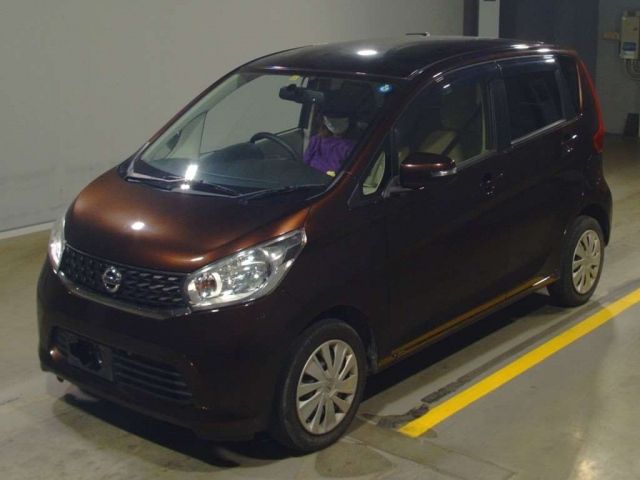 18111 Nissan Dayz B21W 2014 г. (TAA Yokohama)