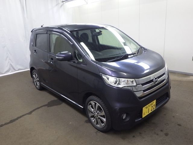 26008 Nissan Dayz B21W 2013 г. (Honda Tokyo)