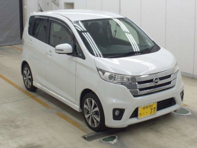 3060 Nissan Dayz B21W 2013 г. (NAA Osaka)