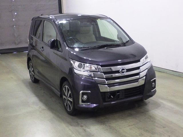 40038 Nissan Dayz B21W 2015 г. (Honda Sendai)