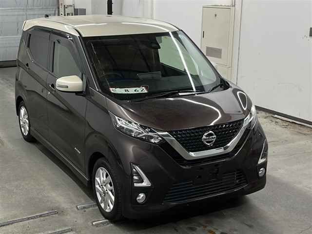 92 Nissan Dayz B44W 2020 г. (MIRIVE Saitama)