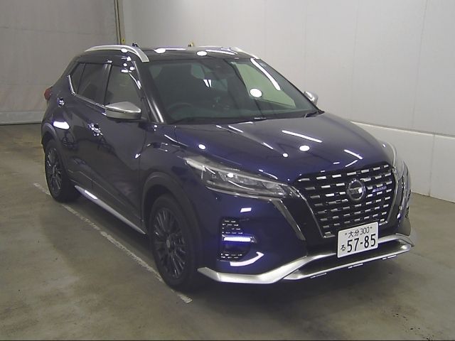 60247 Nissan Kix P15 2021 г. (Honda Kyushu)